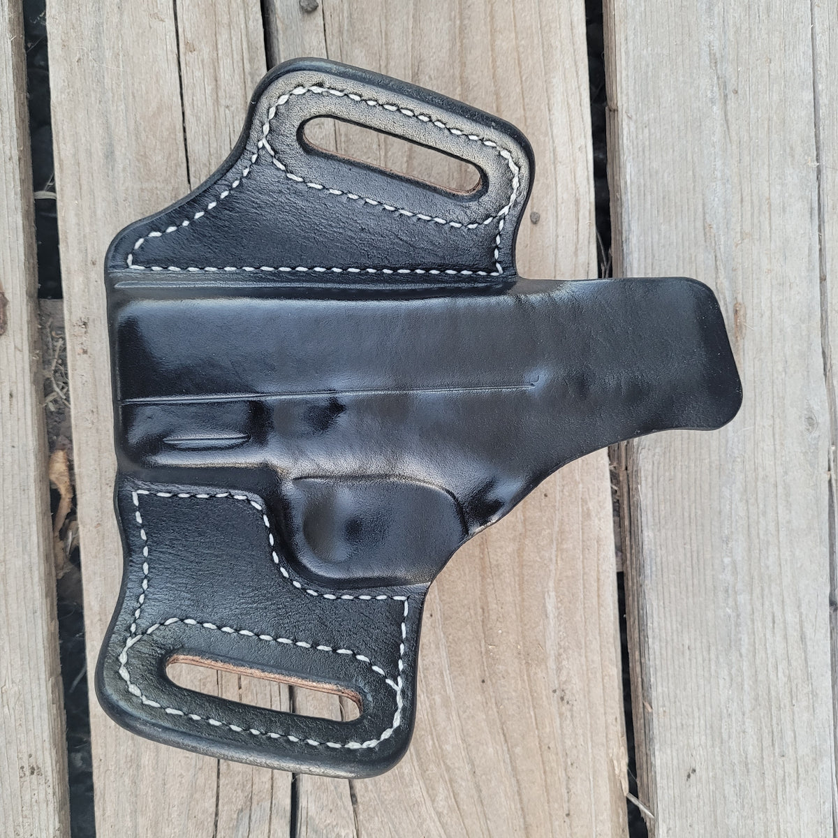Hellcat CLassic Holster Blk/Brn White Stitching Axe Head Stamp